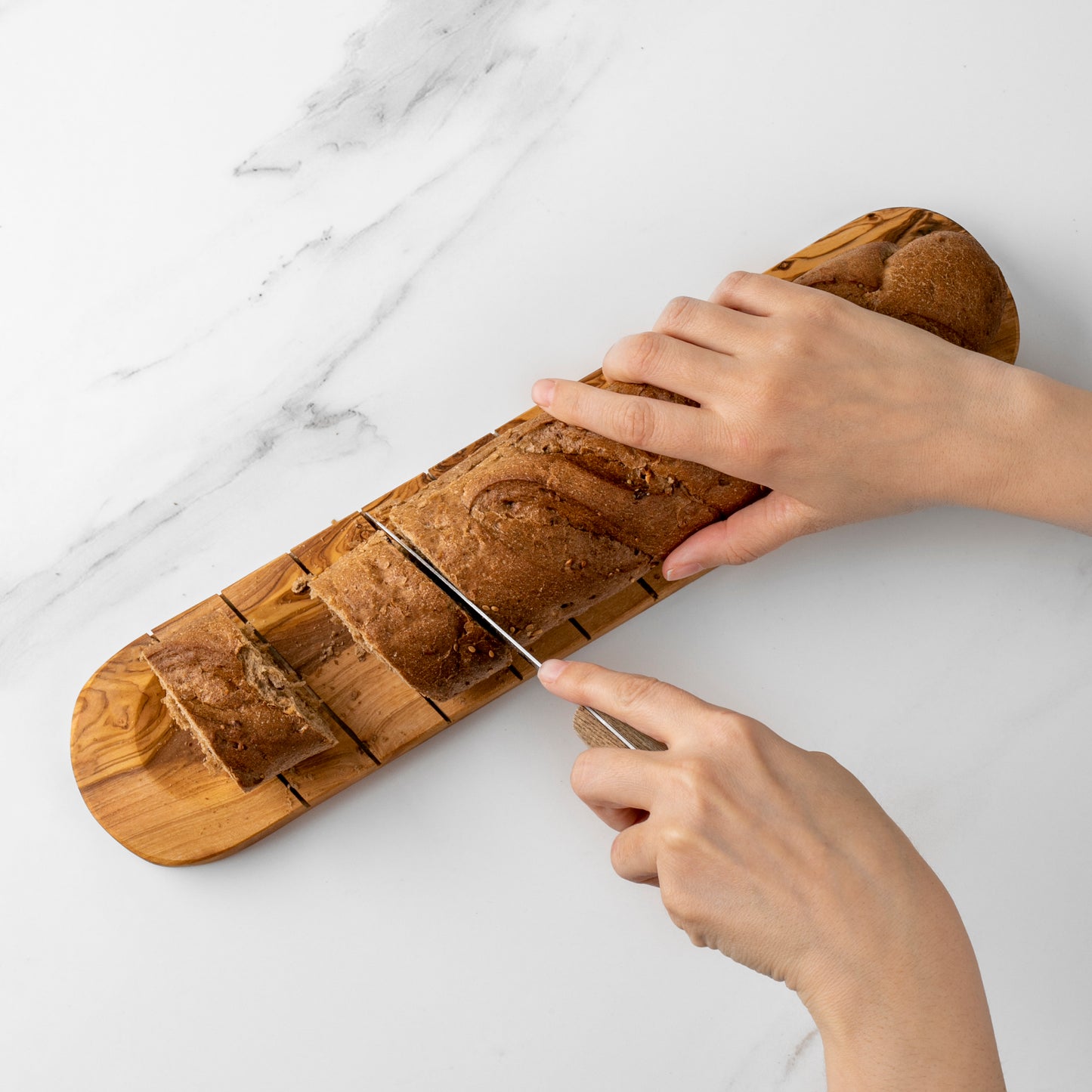 Planche à pain en bois d'olivier faite main | Plat de service rustique